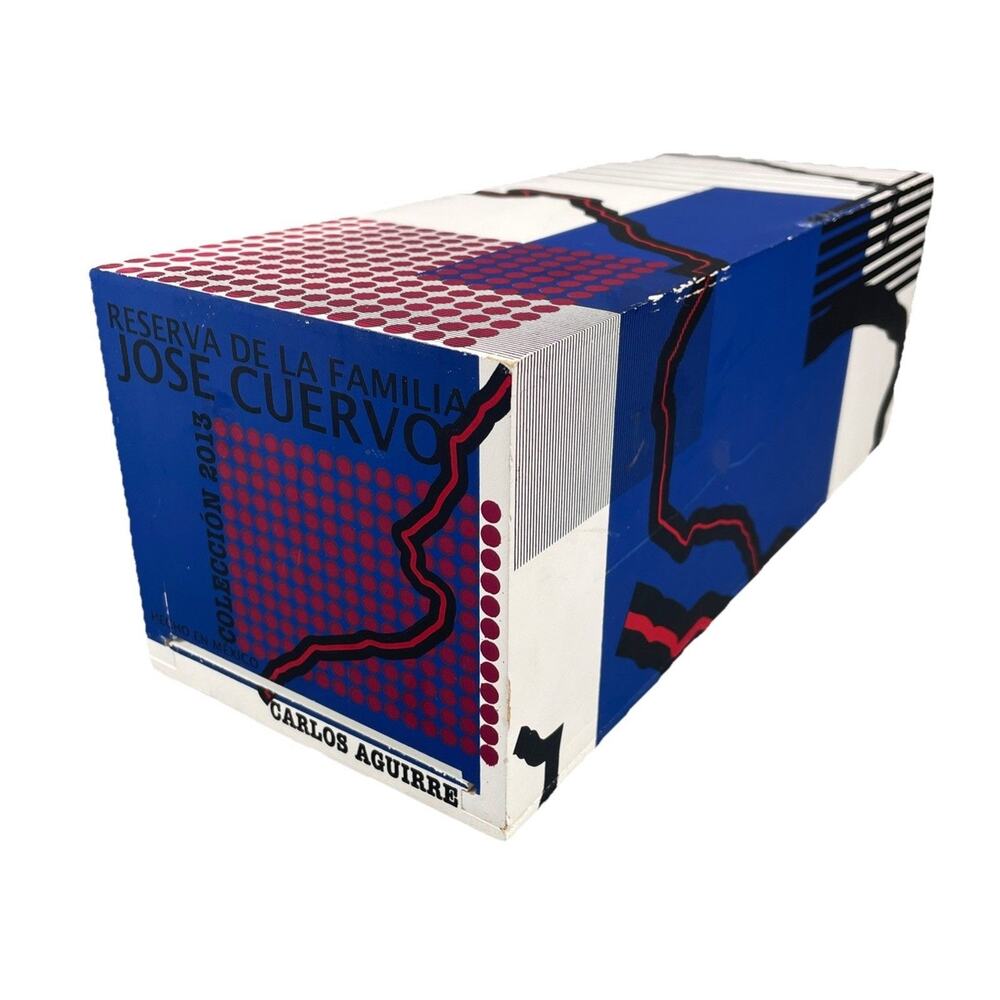 Jose Cuervo Tequila Reserva De La Familia Box ONLY 2013 Carlos Aguirre Collector